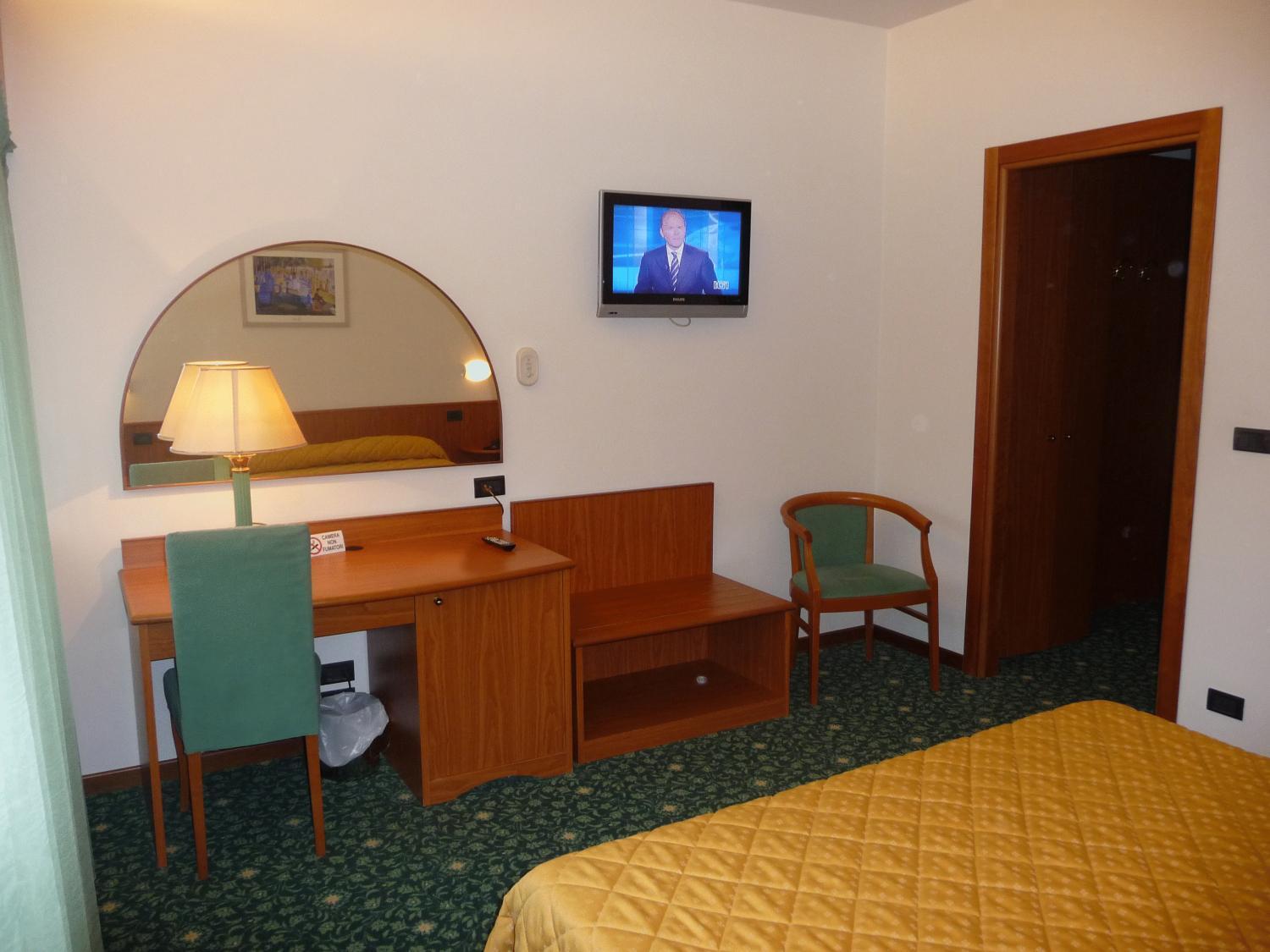 Hotel Cristallo Udine Eksteriør billede