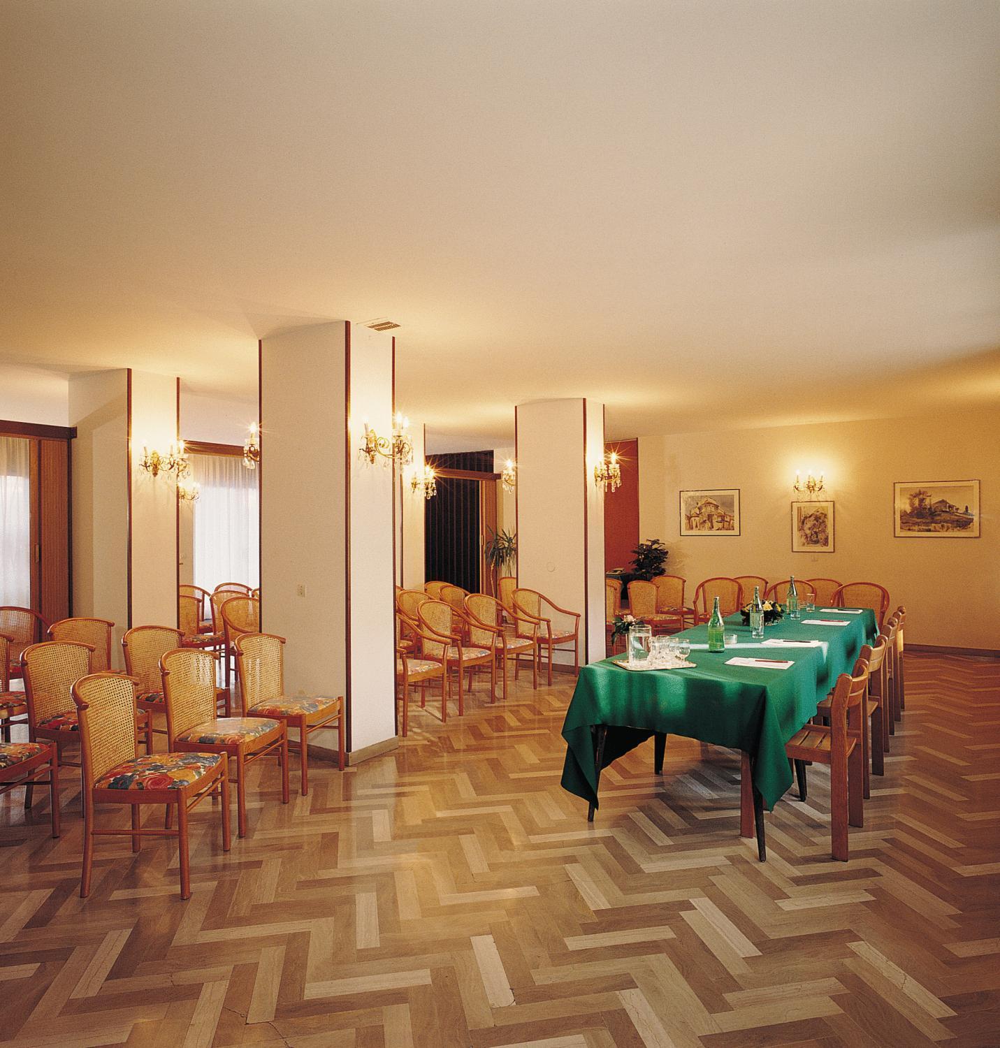 Hotel Cristallo Udine Eksteriør billede