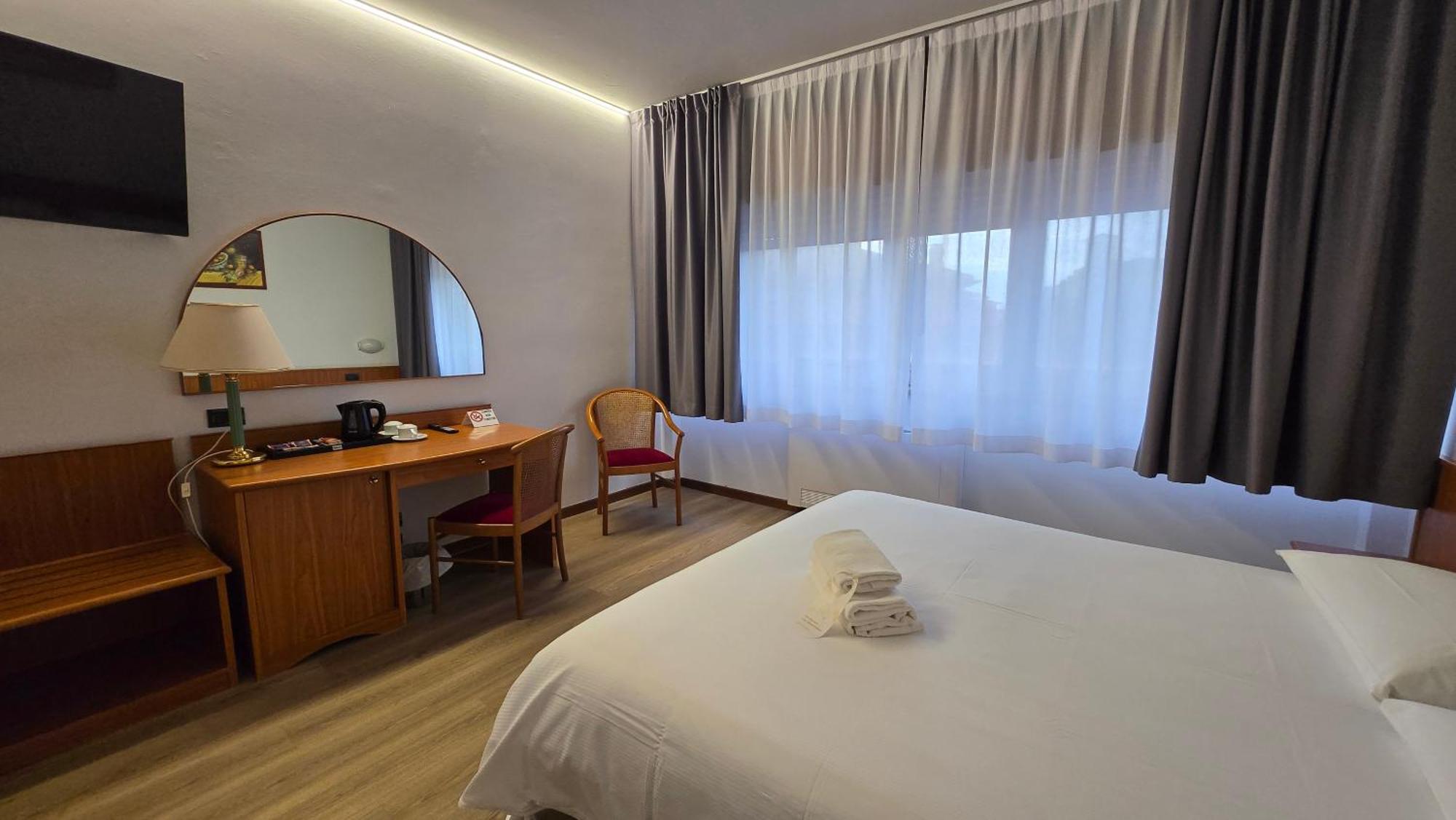 Hotel Cristallo Udine Eksteriør billede